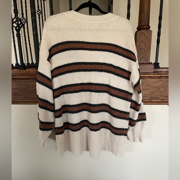 Striped American Eagle Sweater - Picture 3 of 3